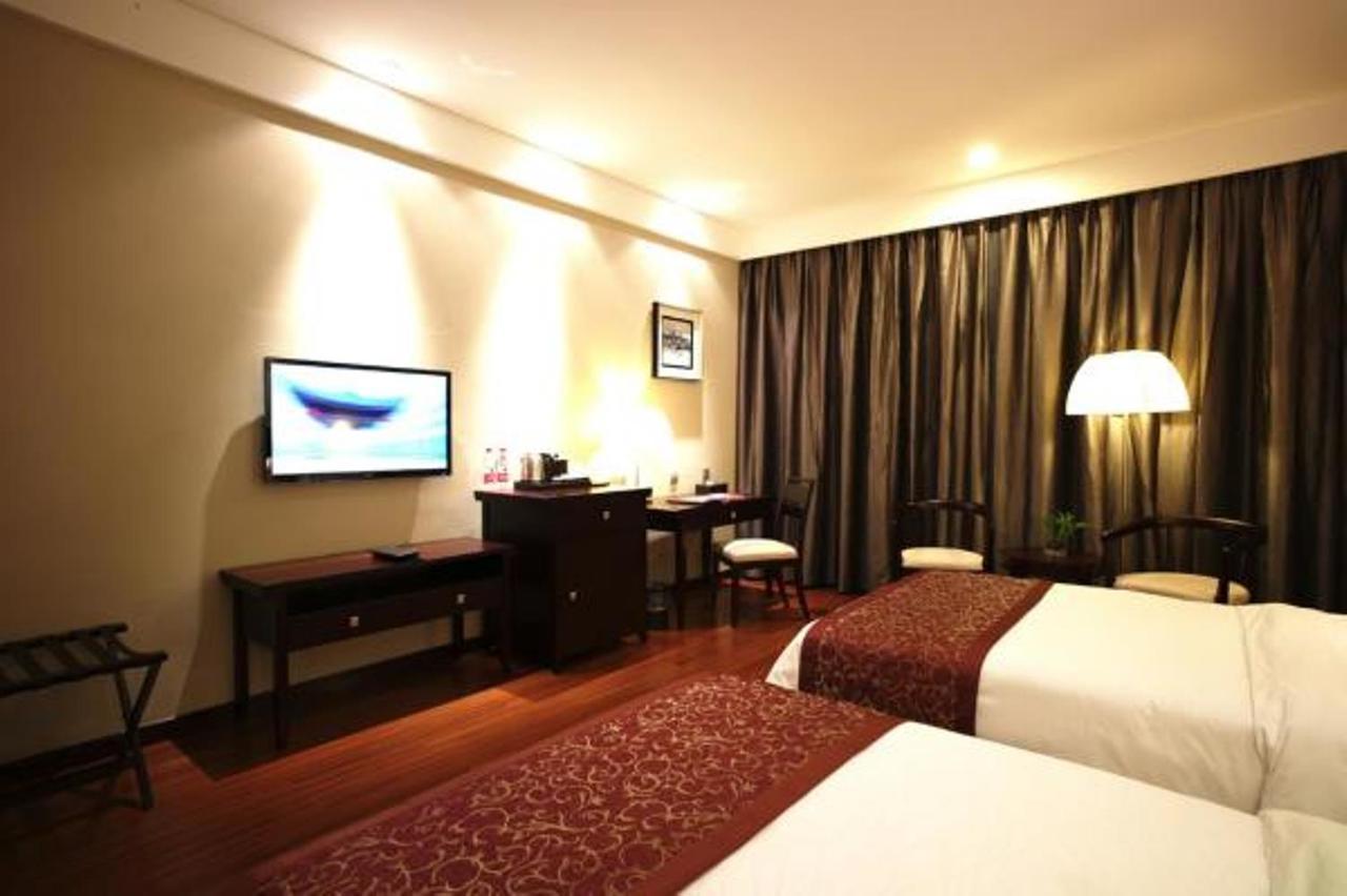 Hotel Ramada Suzhou Luzhi Zewnętrze zdjęcie